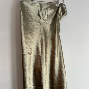 Green satin strapless minidress